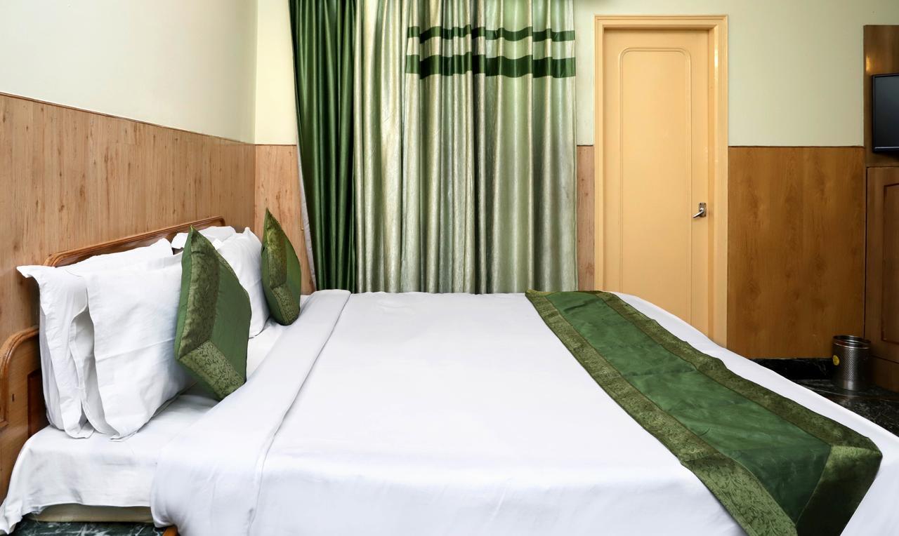 Oyo 22075 Hotel Bali Palace Katra  Dış mekan fotoğraf
