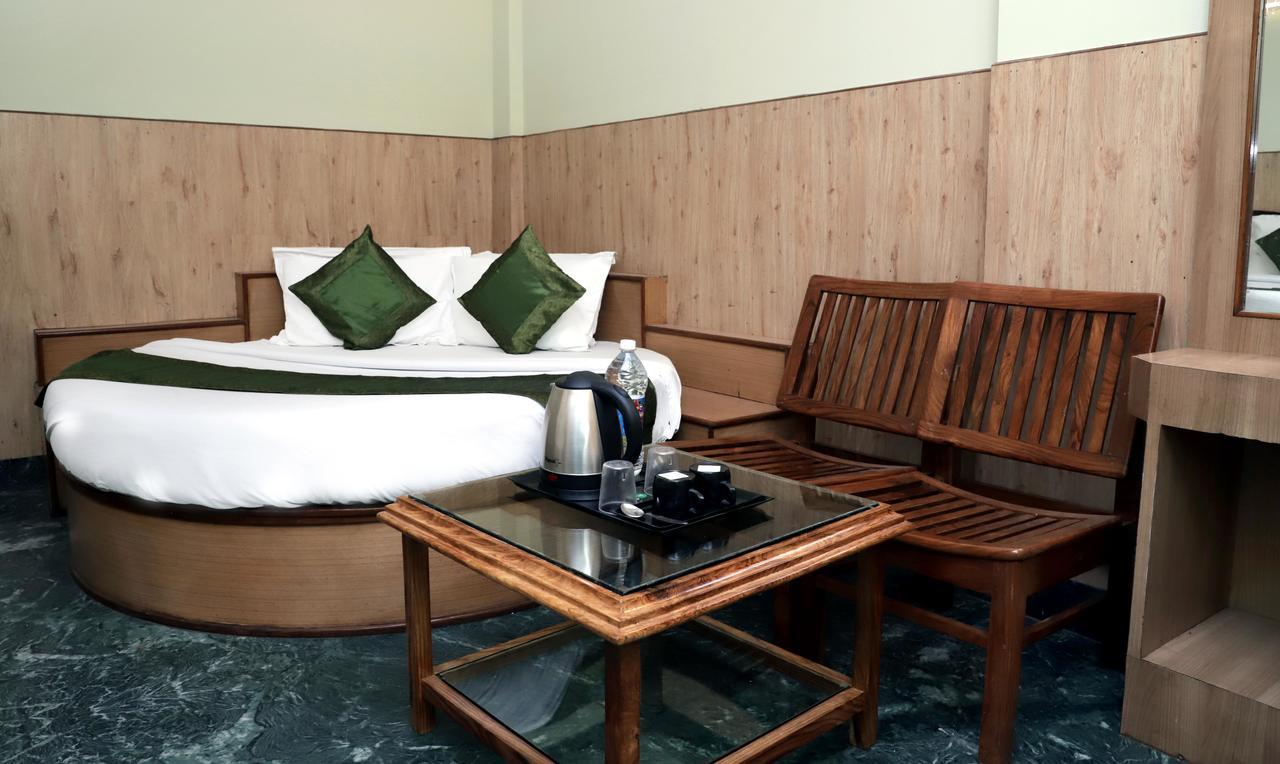 Oyo 22075 Hotel Bali Palace Katra  Dış mekan fotoğraf
