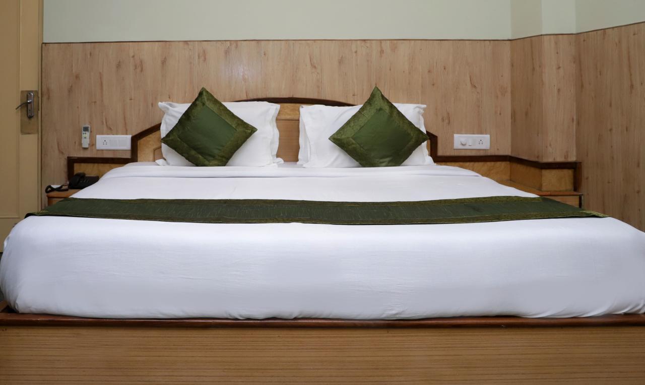 Oyo 22075 Hotel Bali Palace Katra  Dış mekan fotoğraf