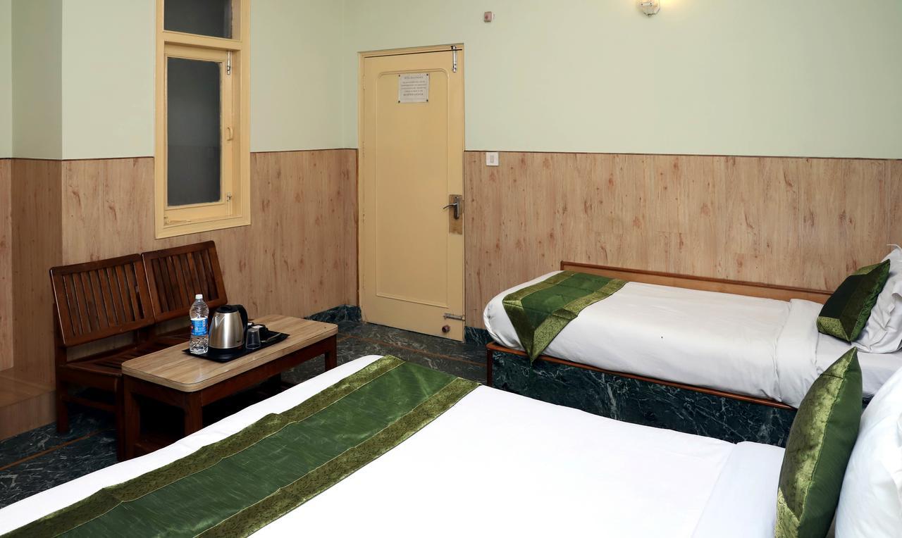 Oyo 22075 Hotel Bali Palace Katra  Dış mekan fotoğraf